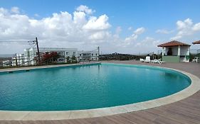 Ap condomínio Bosque com piscina